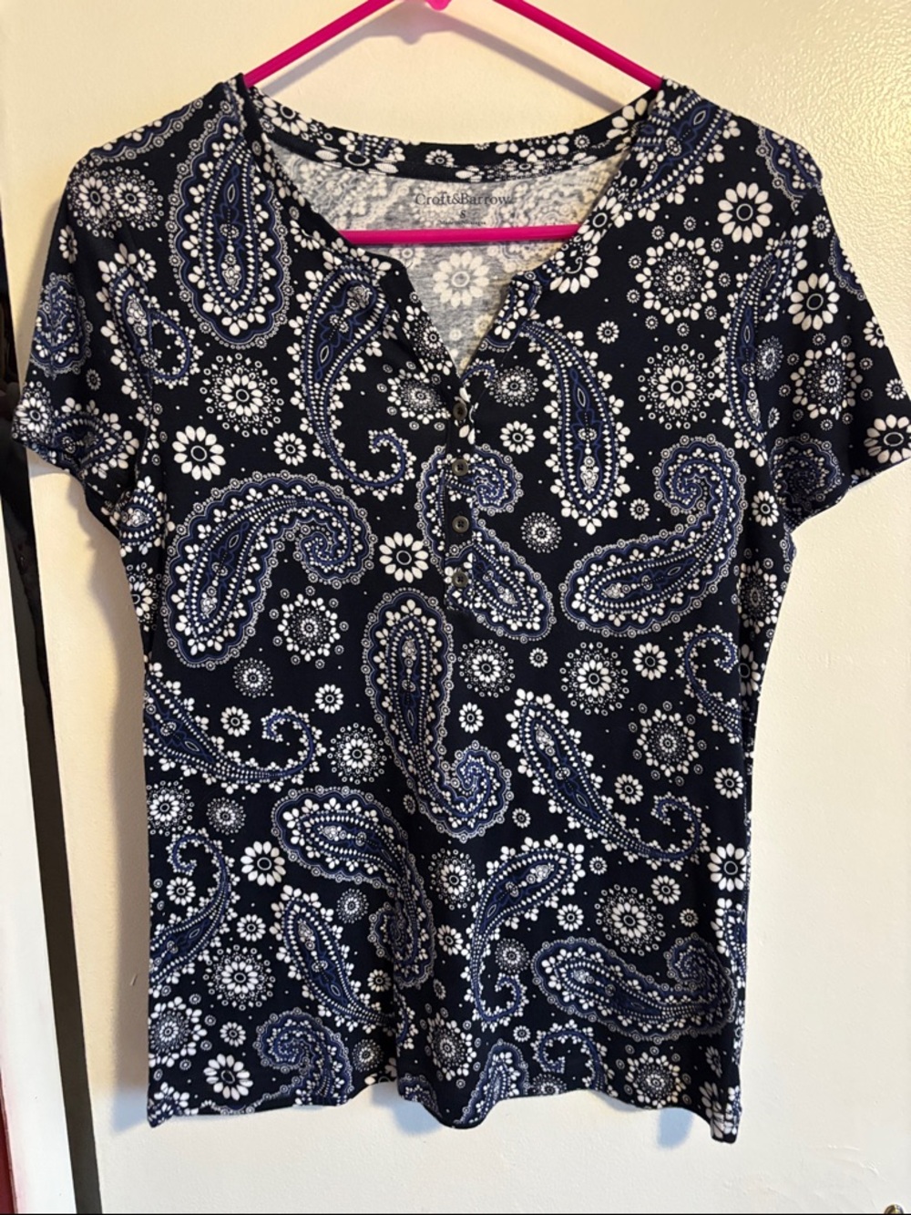 croft & barrow Navy Paisley Floral V-Neck Short Sleeve Tee